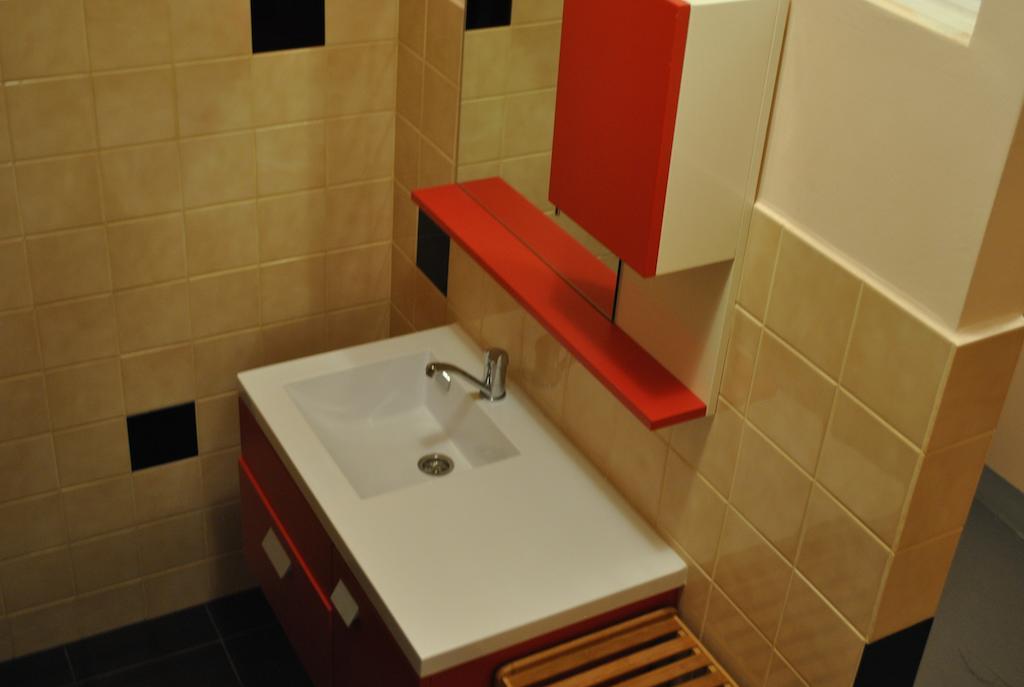 بوخارست Vogue Hostel الغرفة الصورة